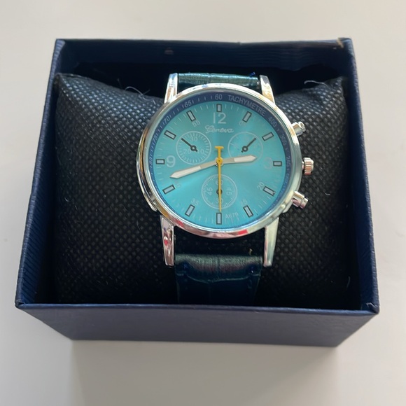 Men’s Sports Watch with Crocodile Effect Strap Blue - Picture 7 of 11